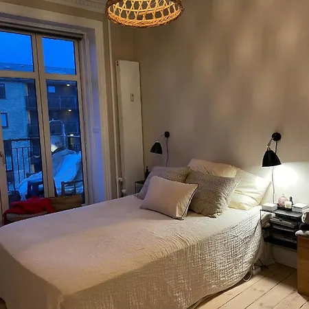 Apartment Great Light Apartment Close To Frederiksberg Have & Metro *
